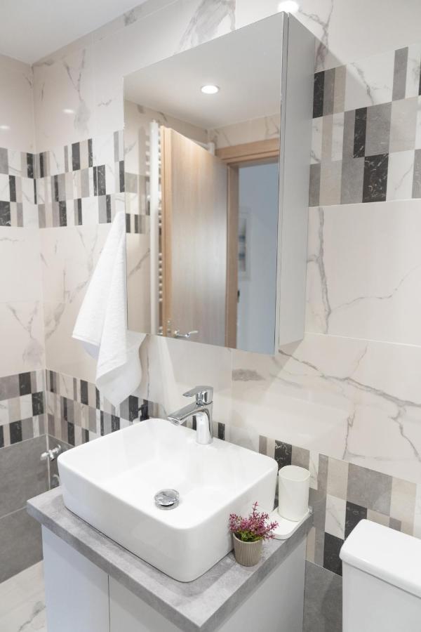 Ermis Apartment Athens Exterior photo